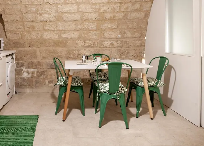 La Pergola Apt In The Heart Of Bari